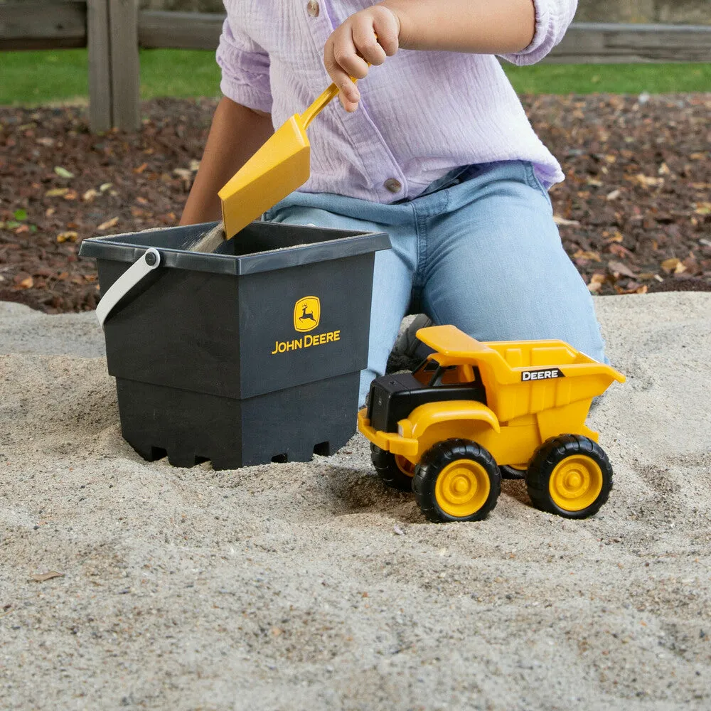 John Deere 15cm Dump Truck, Bucket and Spade Sand Pit Set