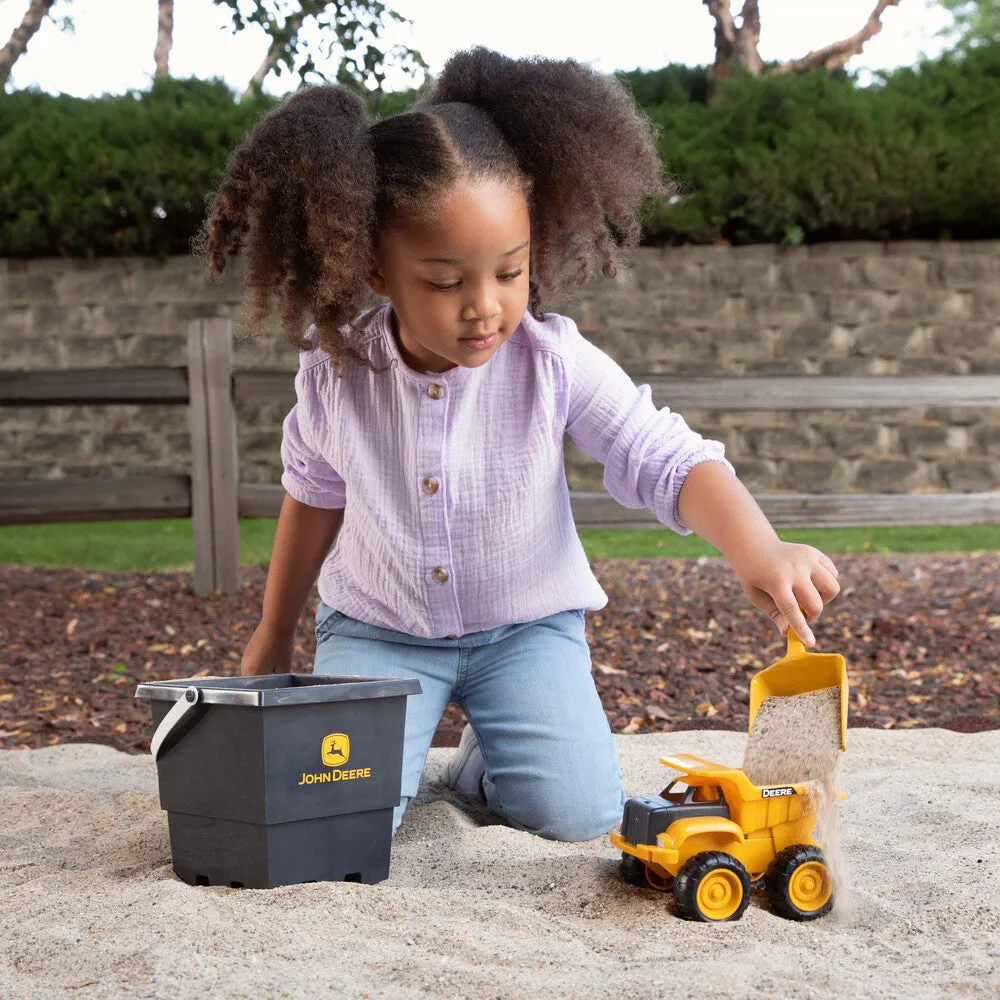 John Deere 15cm Dump Truck, Bucket and Spade Sand Pit Set